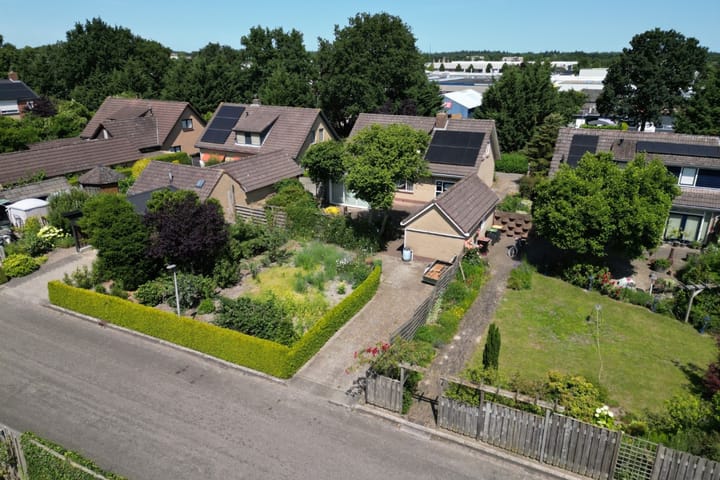 Foto 3 van Paardebloemstraat 3