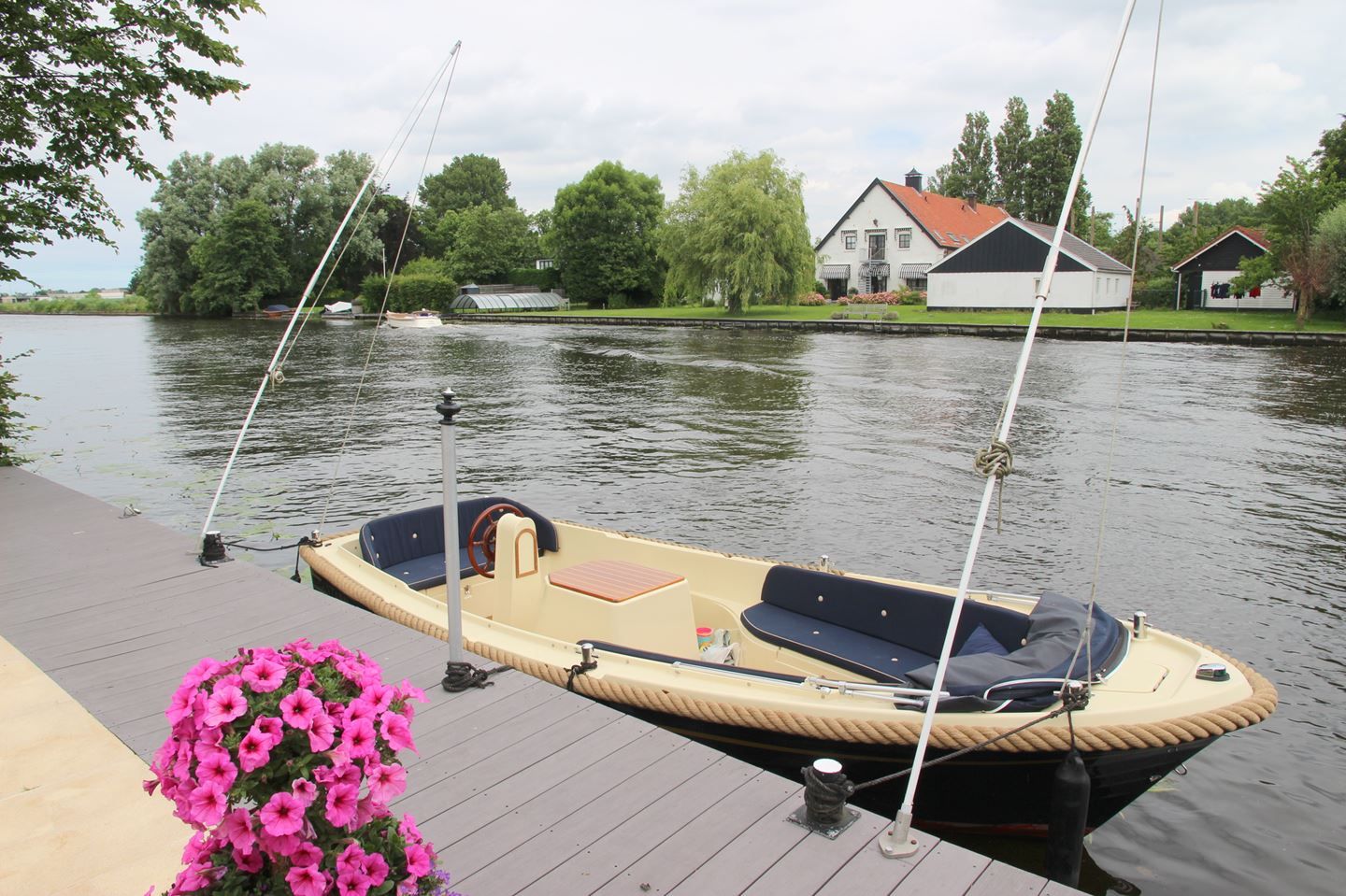 Photo 5 of Voorschoterweg 71-B