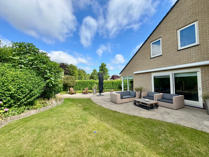 Foto 32 van Kamperfoelielaan 2