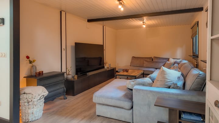 Foto 18 van Zwembadweg 37-110