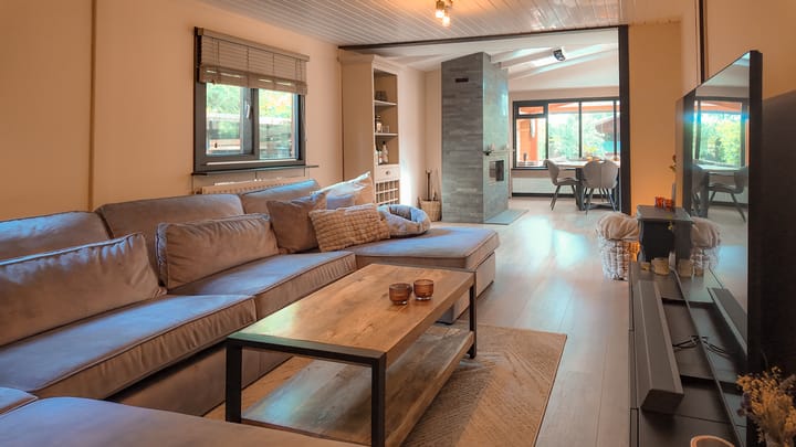 Foto 19 van Zwembadweg 37-110