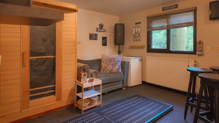 Foto 24 van Zwembadweg 37-110