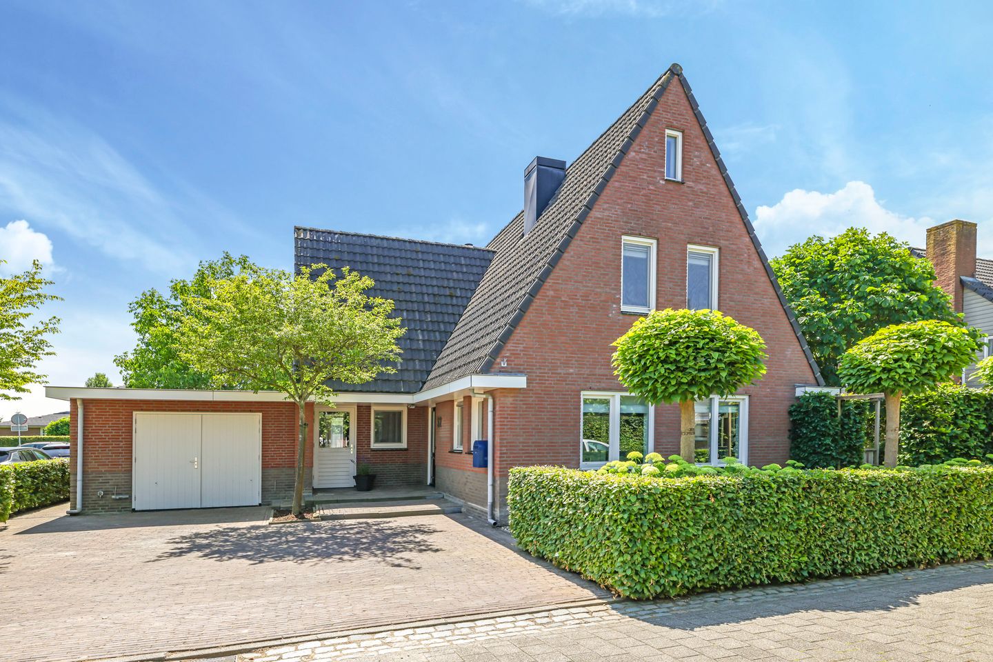Dorpswei 32 main image