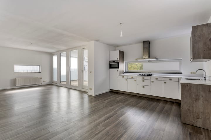 Photo 3 of Herdenkingsplein 50-B