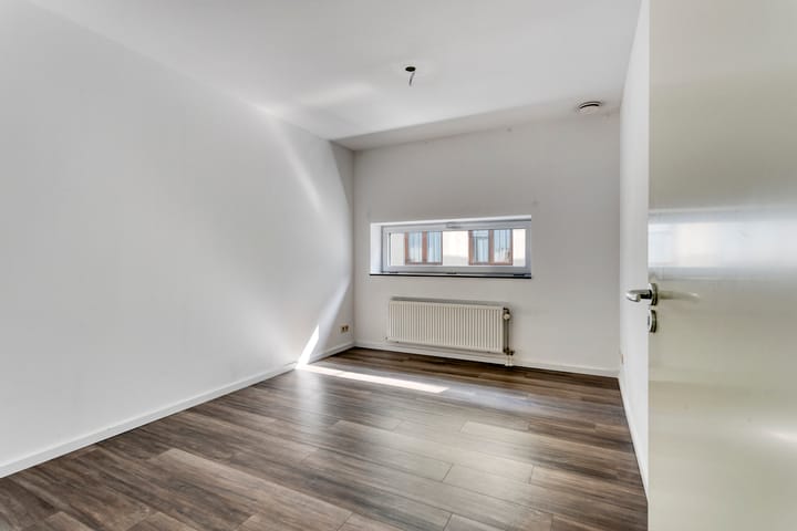 Photo 20 of Herdenkingsplein 50-B