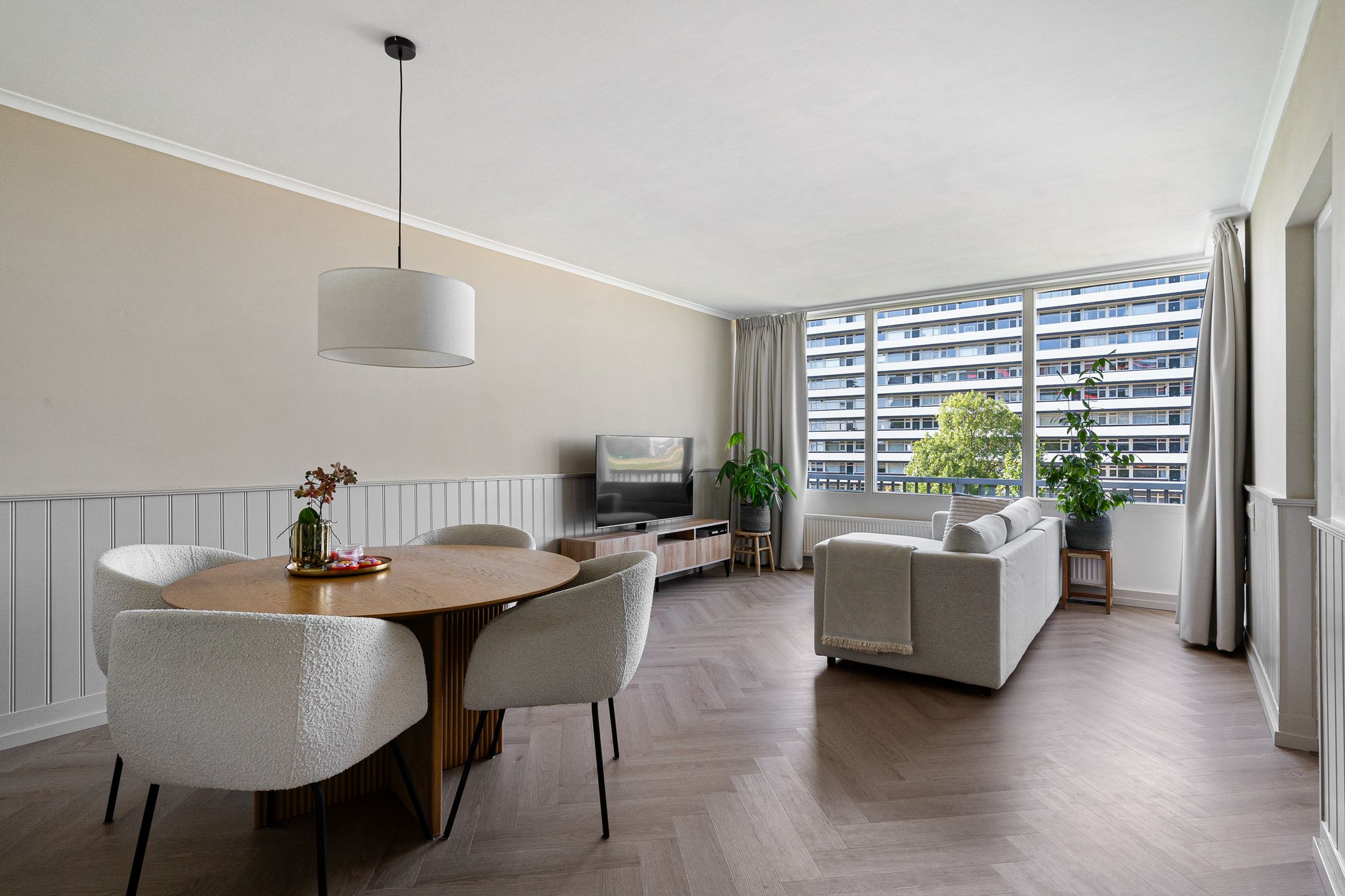 Foto 6 van Titus Brandsmastraat 41