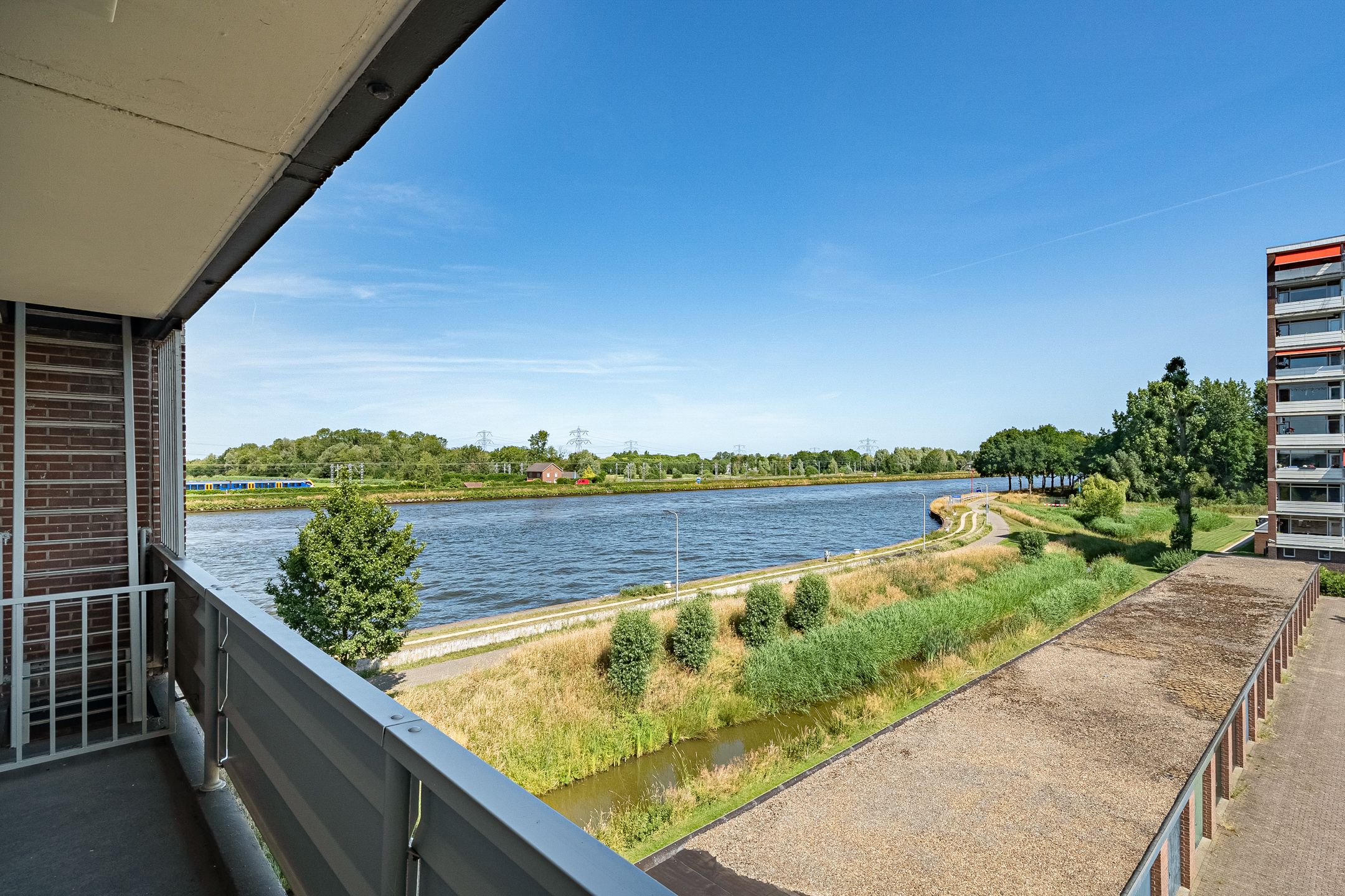 Foto 33 van Titus Brandsmastraat 41