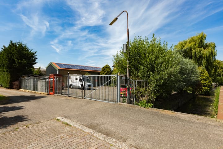 Photo 51 of Overbuurtseweg 14