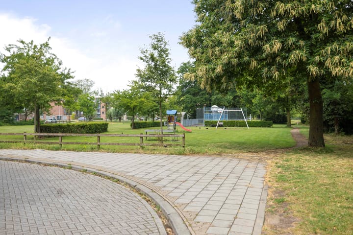 Photo 26 of Wielingenstraat 31