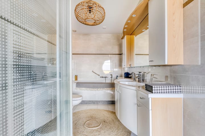 Photo 25 of Nieuwendijk 4