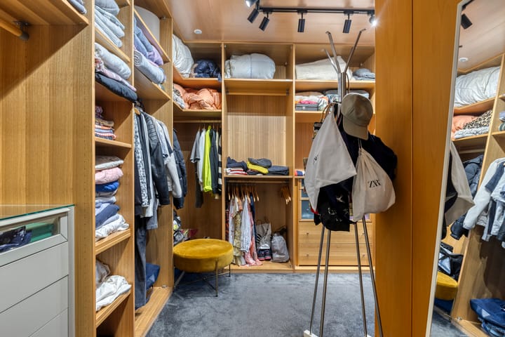 Photo 44 of Nieuwendijk 4