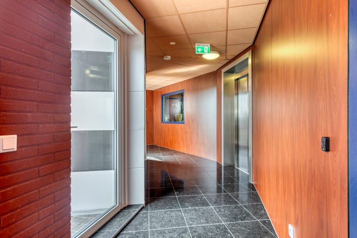 Photo 54 of Nieuwendijk 4