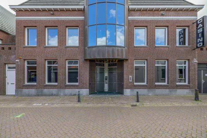 Kerkstraat 2-6, Zevenbergen