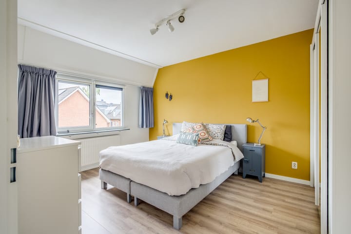 Photo 21 of Draagmuur 74