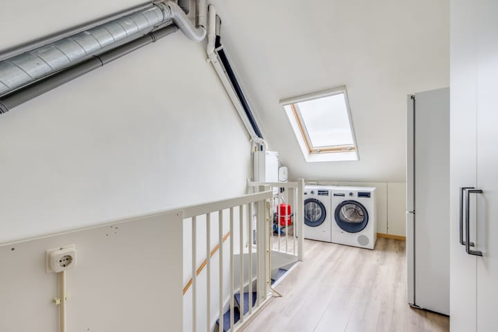 Photo 33 of Draagmuur 74