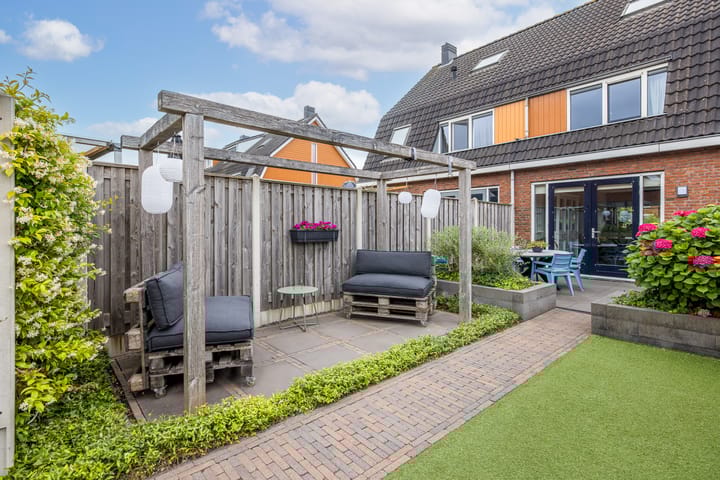 Photo 44 of Draagmuur 74