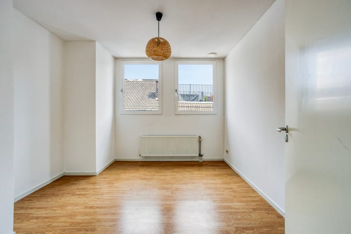 Photo 21 of Herdenkingsplein 50-D