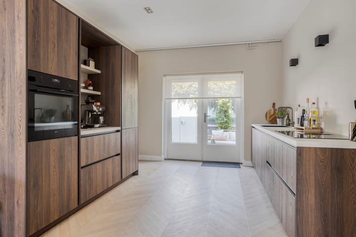 Foto 14 van Oscar Leeuwstraat 24