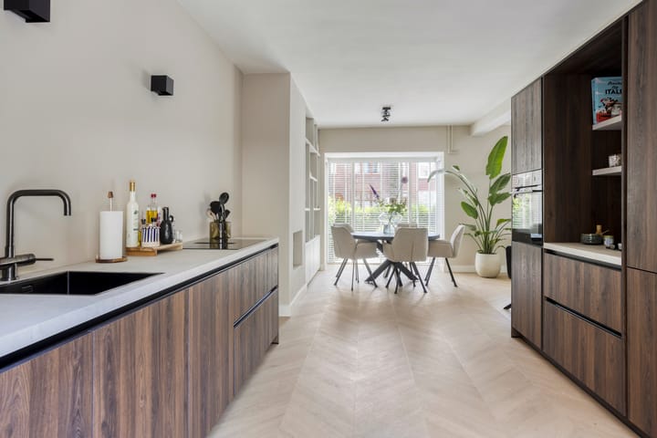 Foto 2 van Oscar Leeuwstraat 24