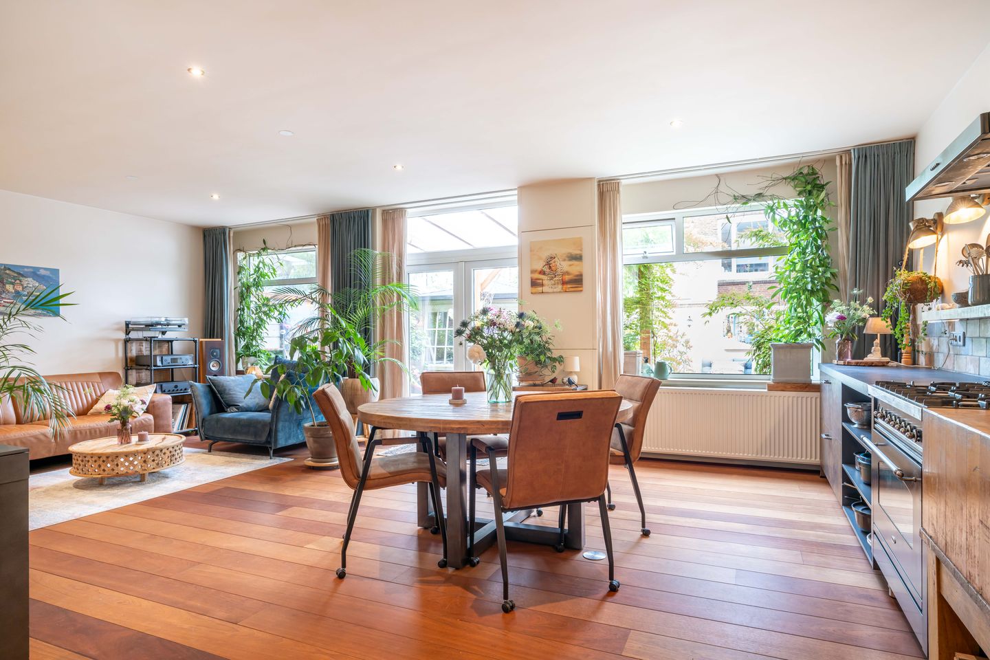 Photo 1 of 2e Messstraat 7