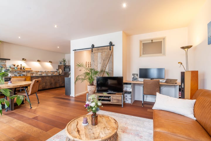 Foto 11 van 2e Messstraat 7