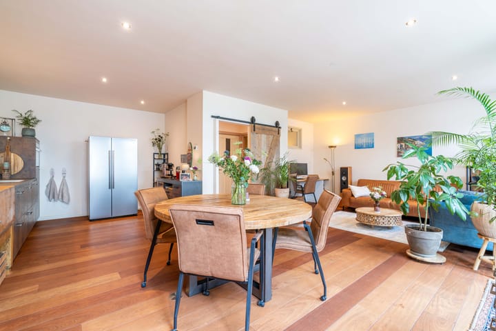 Foto 14 van 2e Messstraat 7