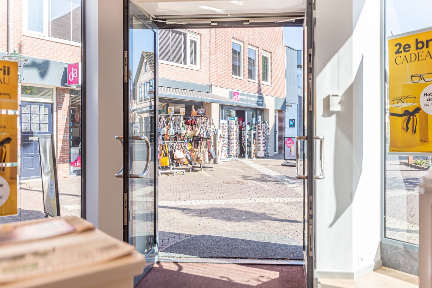View photo 3 of Brugstraat 22