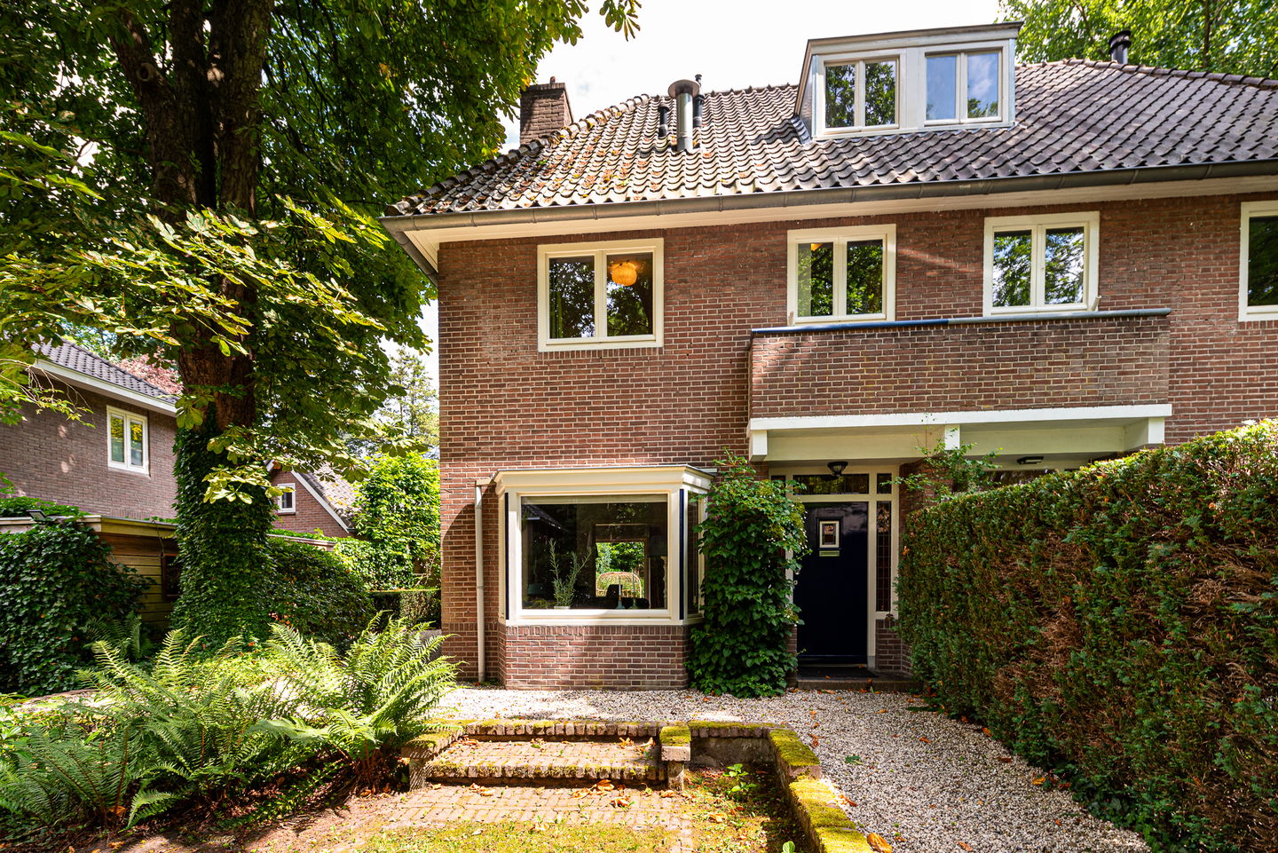 Foto 1 van Melvill van Carnbeelaan 25