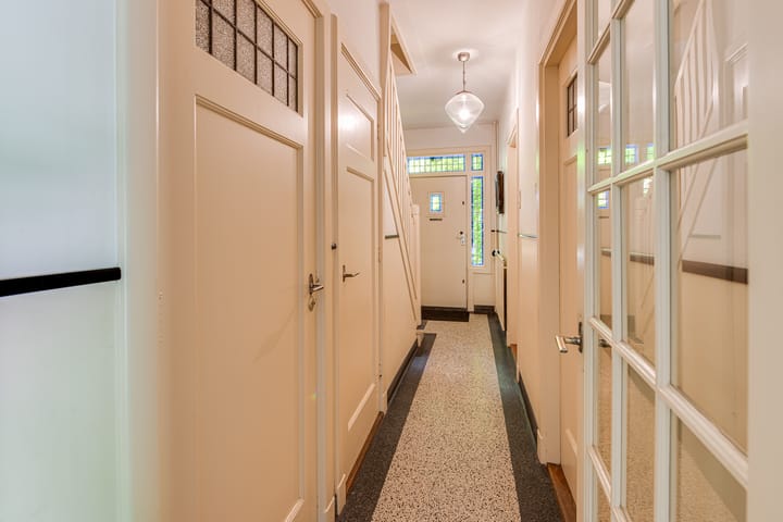 Foto 9 van Melvill van Carnbeelaan 25