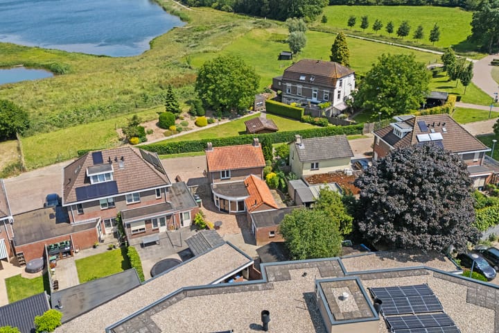 Photo 47 of Damstraat 5