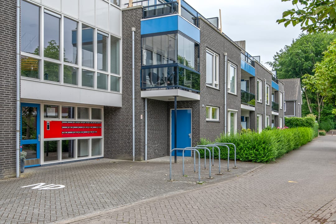 Foto 2 van Vuursteen 37