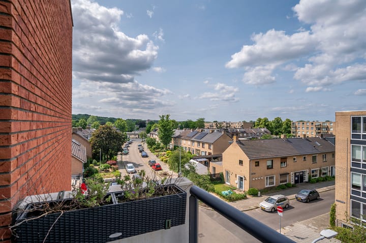 Foto 40 van Karel van Egmondstraat 120-A