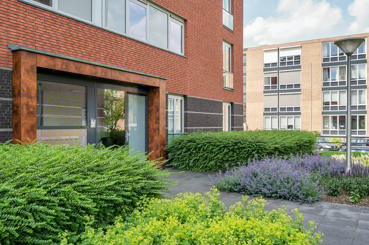 Foto 51 van Karel van Egmondstraat 120-A