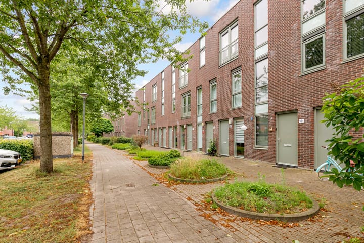 Foto 4 van Renoirstraat 144