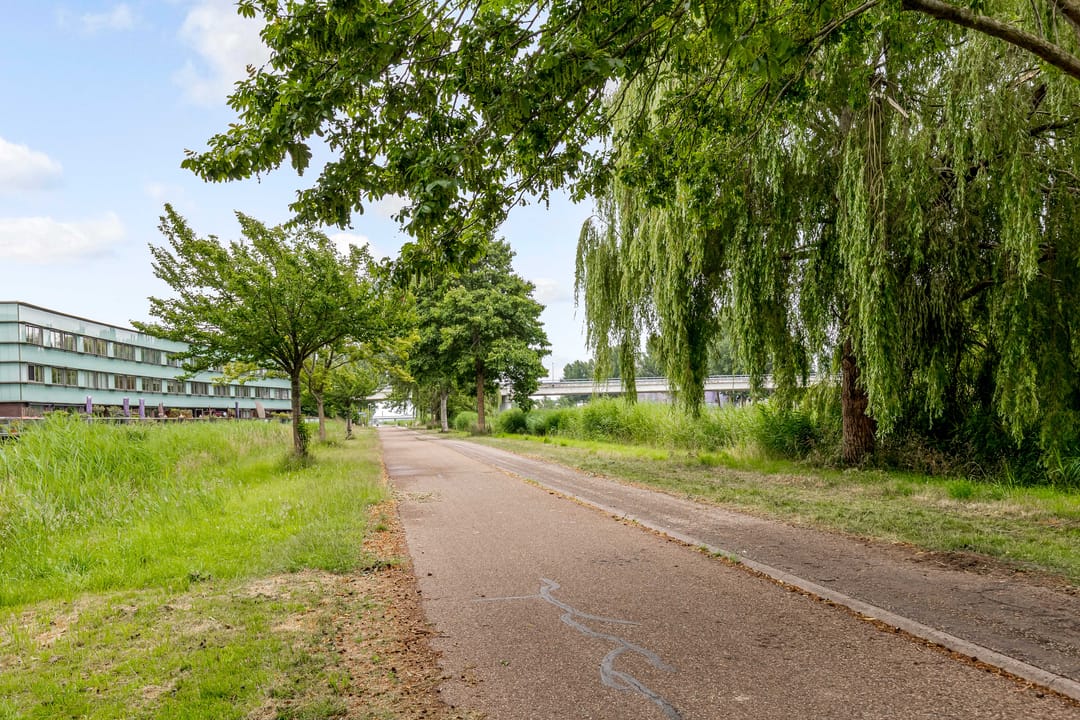 Foto 31 van Renoirstraat 144