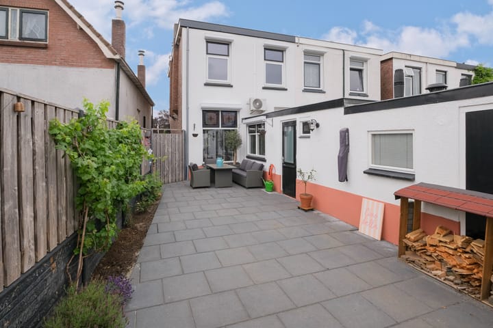 Foto 3 van Ambtstraat 127