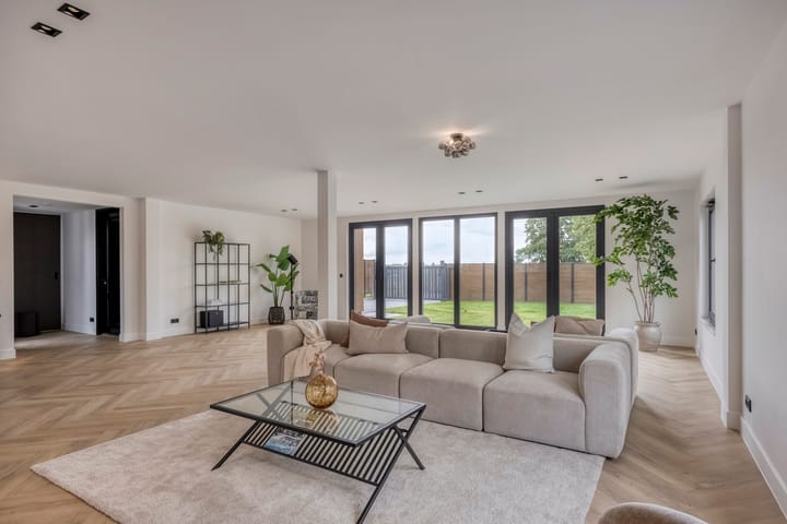 Foto 13 van Oosteinderweg 320