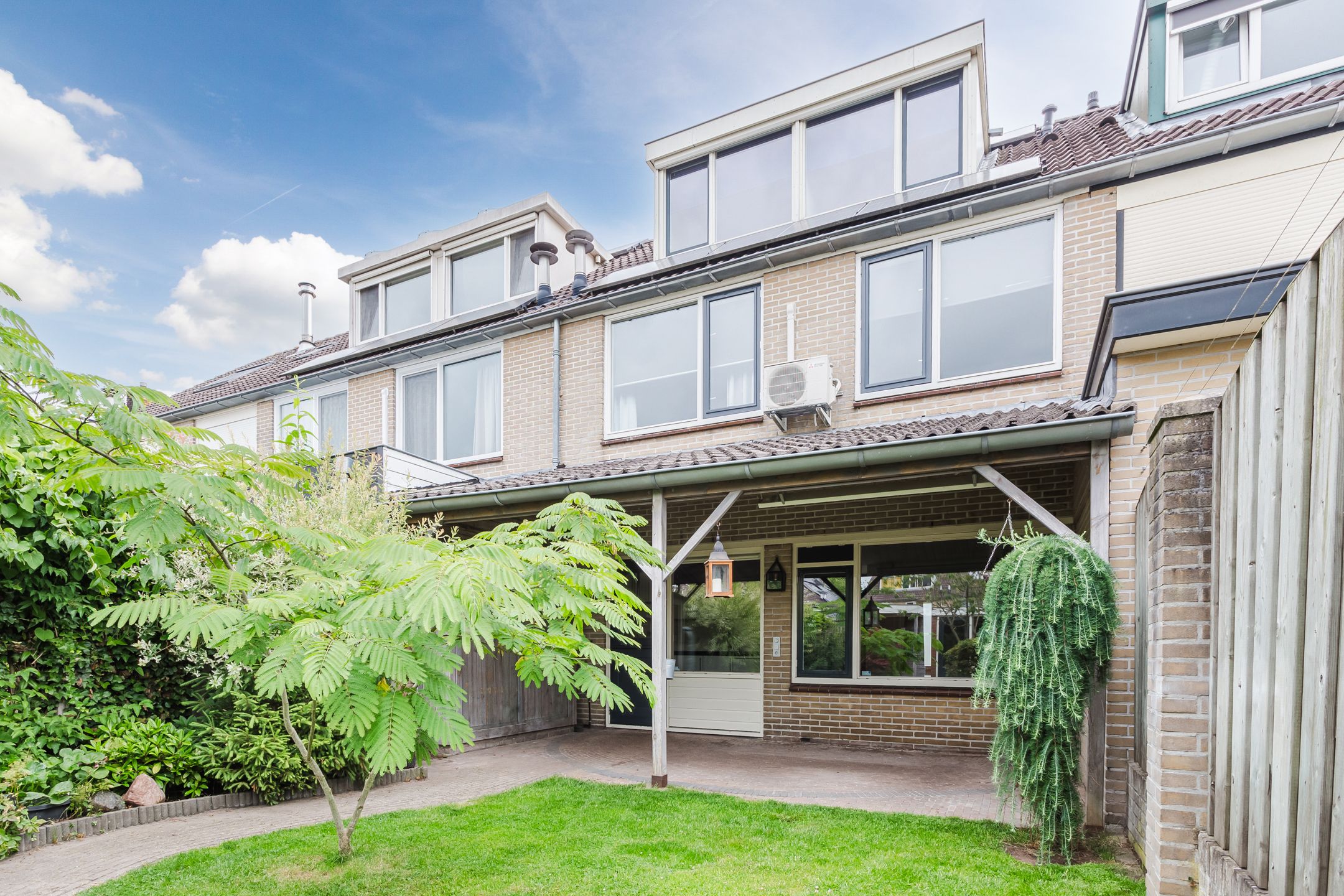 Photo 3 of Van Oldenbarneveltstraat 84