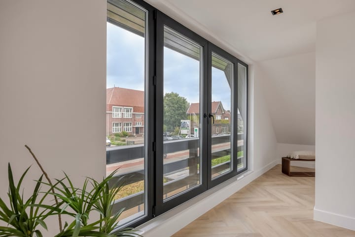 Foto 30 van Oosteinderweg 320