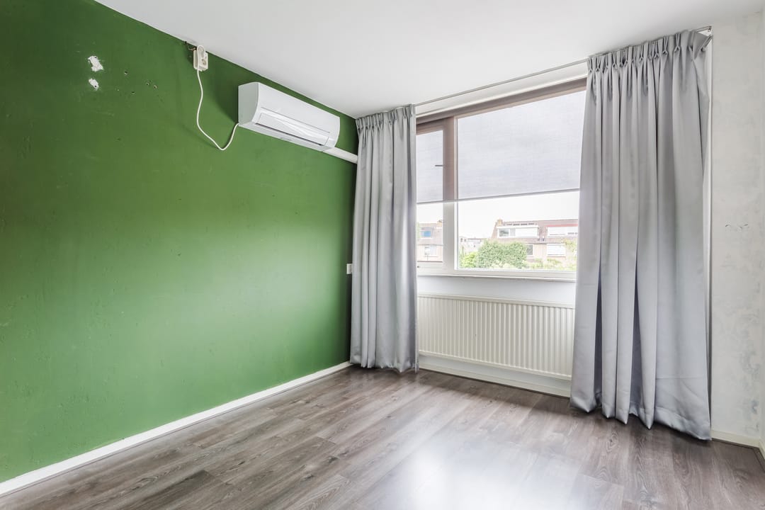 Photo 13 of Van Oldenbarneveltstraat 84