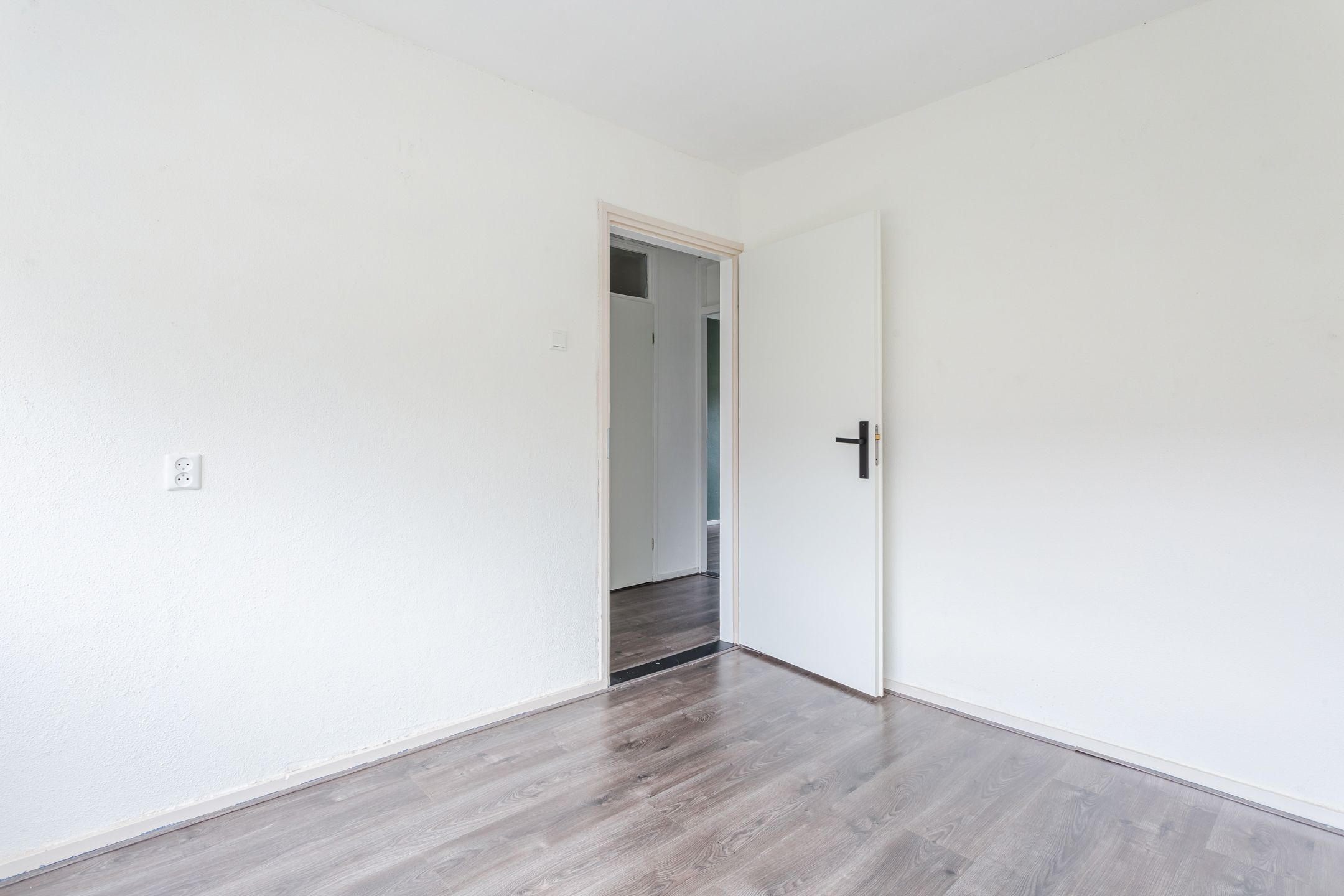 Photo 18 of Van Oldenbarneveltstraat 84