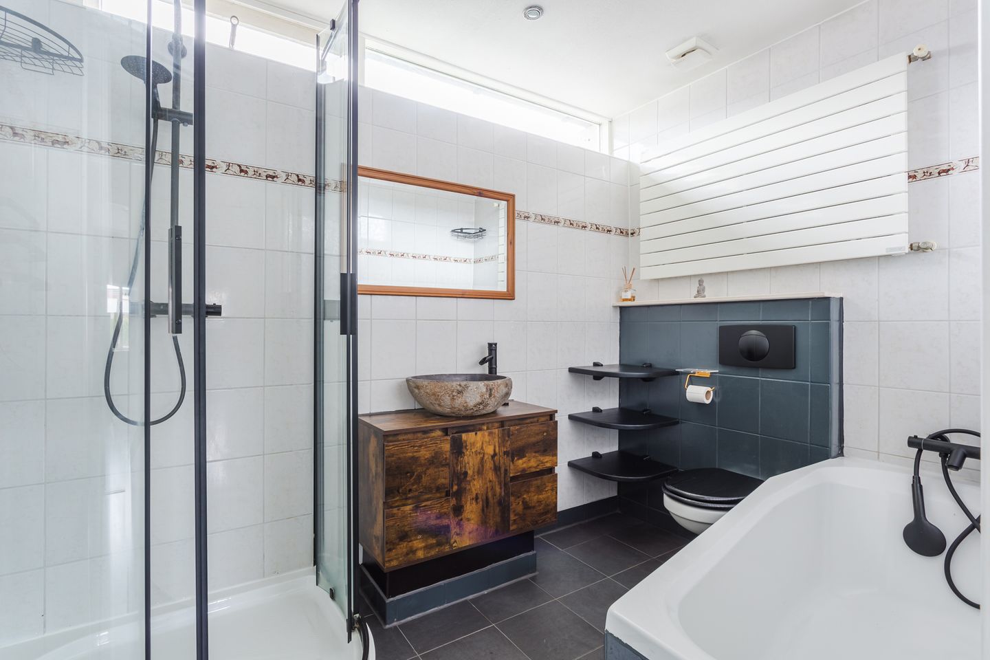 Photo 19 of Van Oldenbarneveltstraat 84