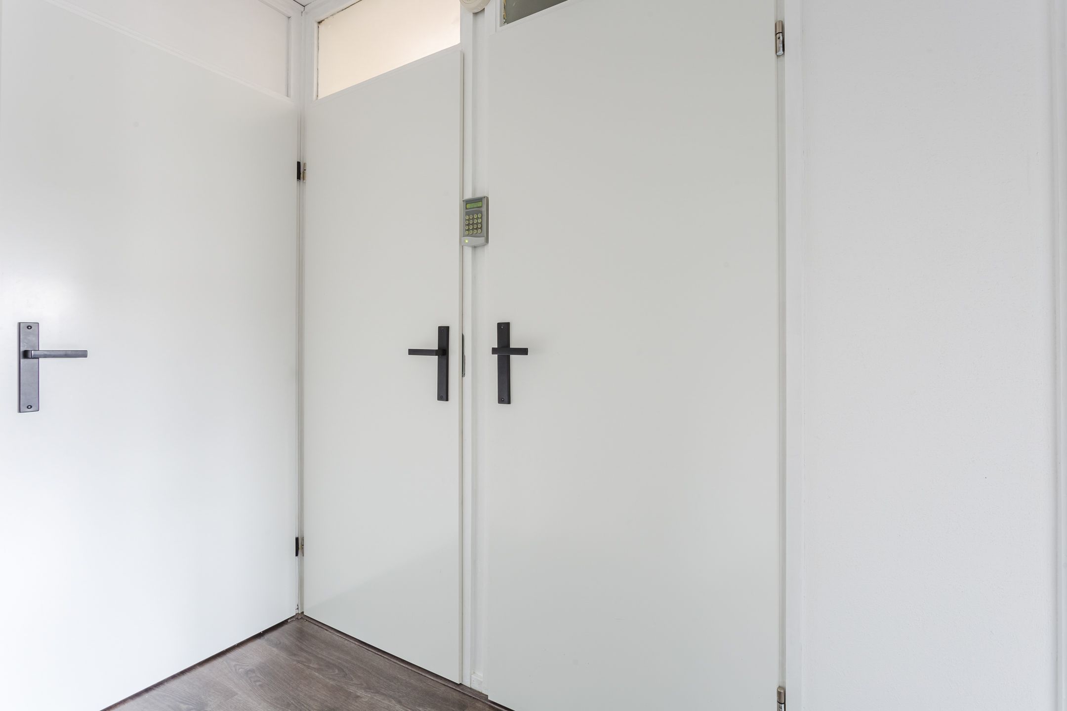 Photo 21 of Van Oldenbarneveltstraat 84