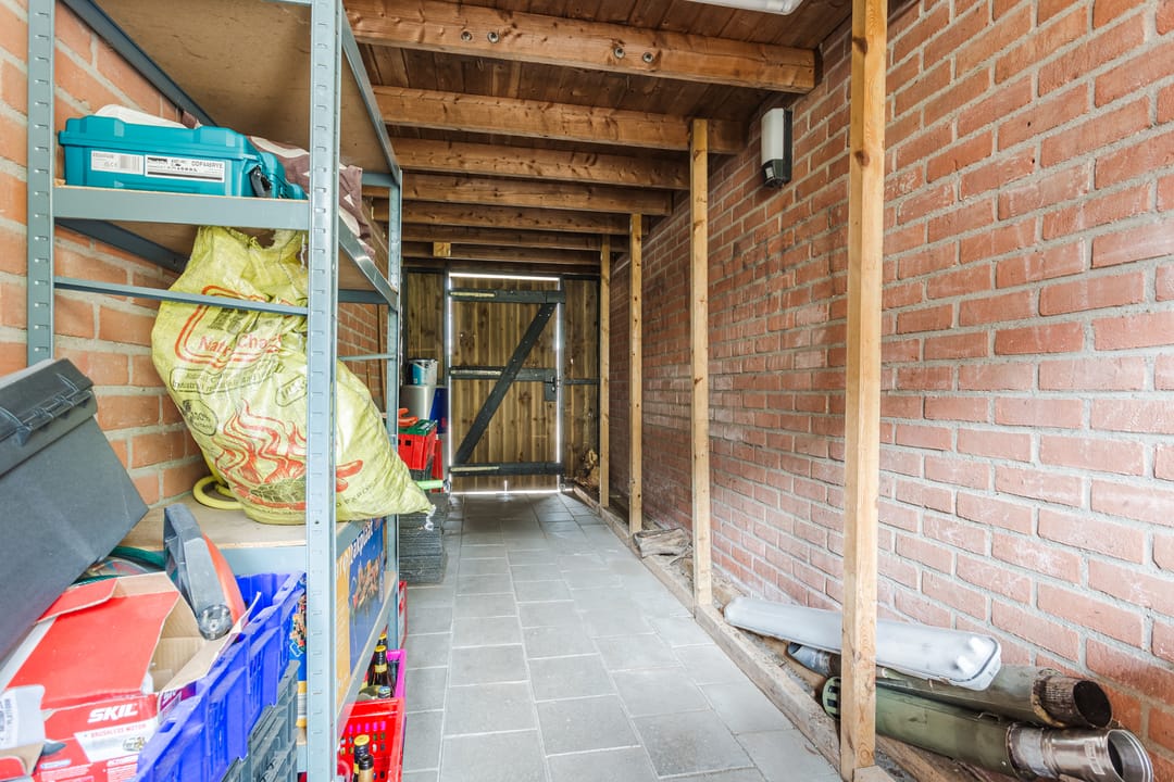 Photo 31 of Van Oldenbarneveltstraat 84