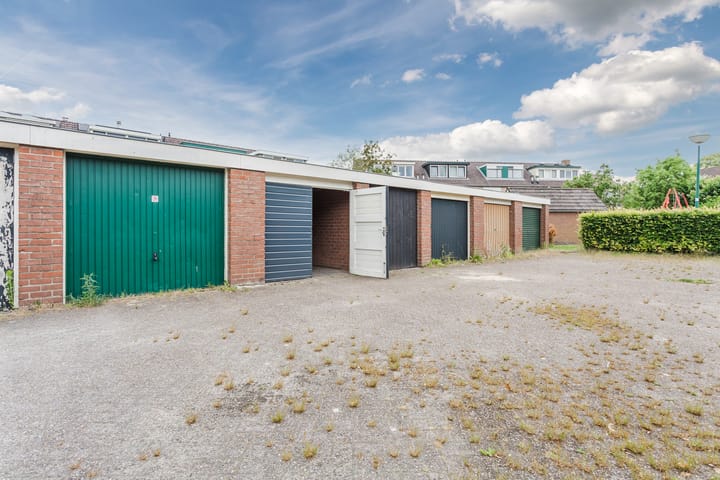 Foto 32 van Van Oldenbarneveltstraat 84