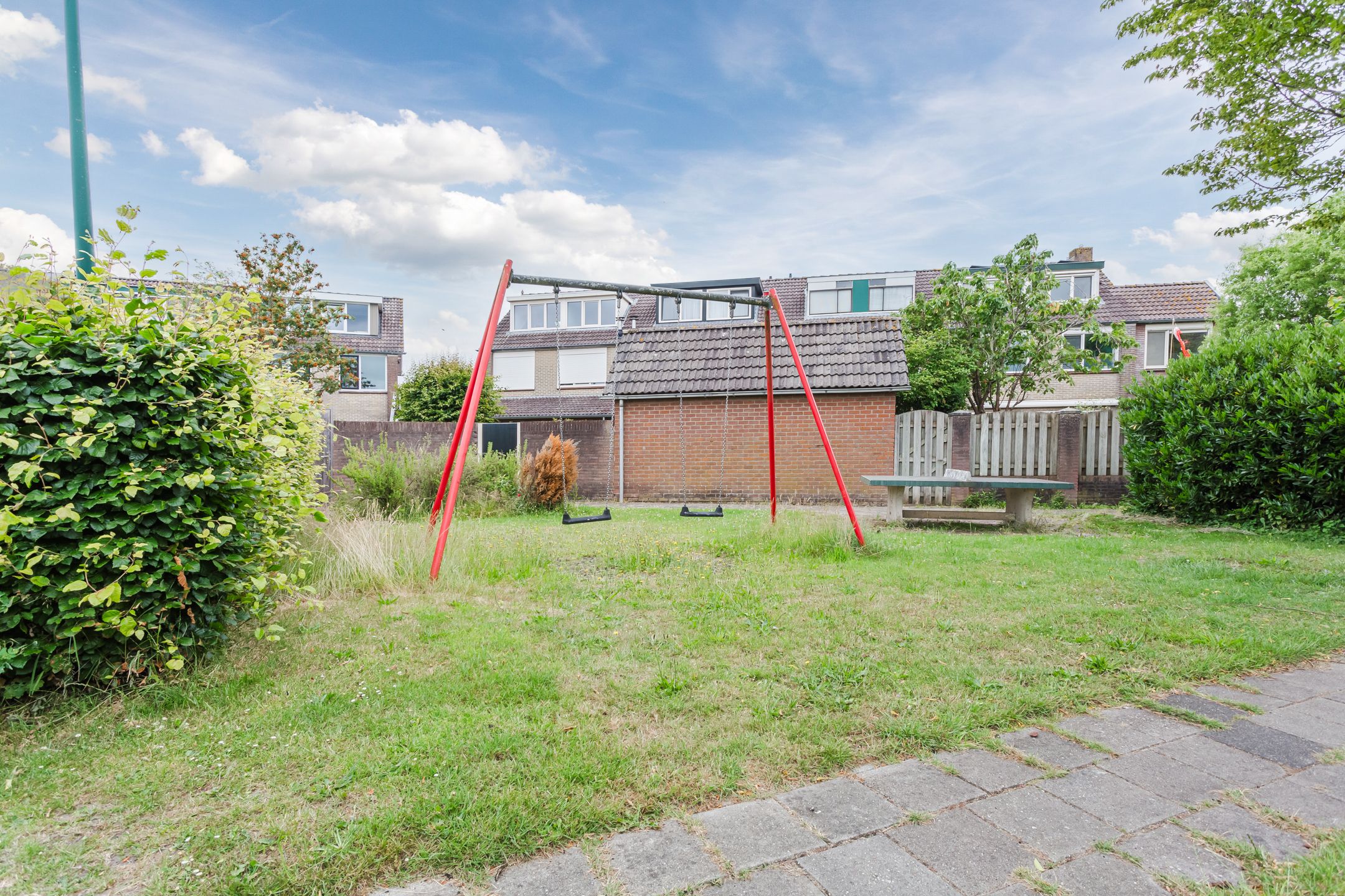 Photo 33 of Van Oldenbarneveltstraat 84