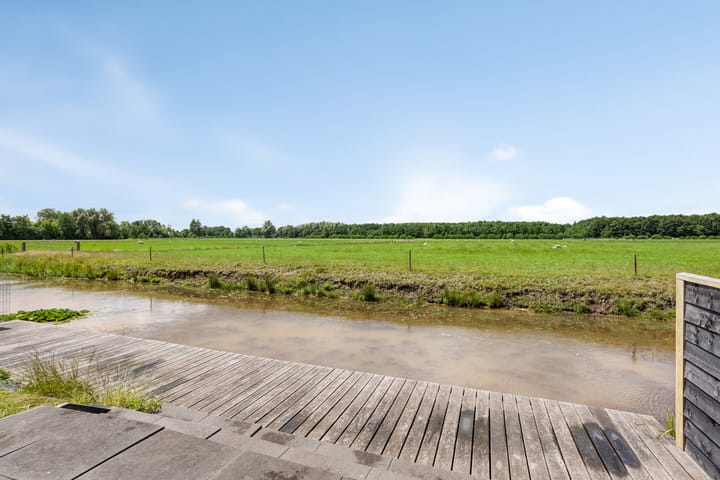 Foto 3 van de Weerstallen 48