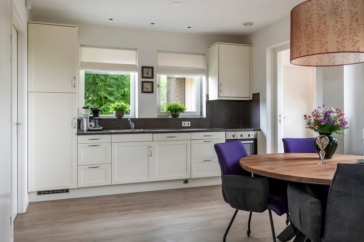 Photo 17 of Overheicop 68-B