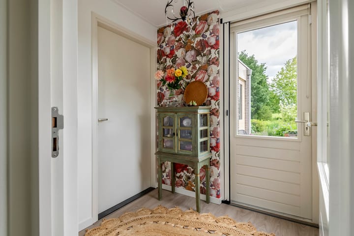 Photo 21 of Overheicop 68-B