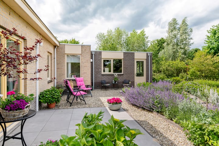 Photo 25 of Overheicop 68-B